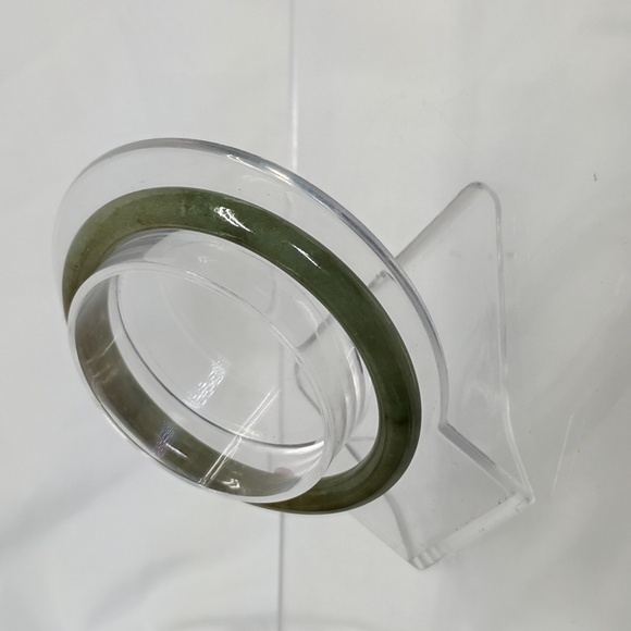 Jadeite Bangle - Picture 6 of 6